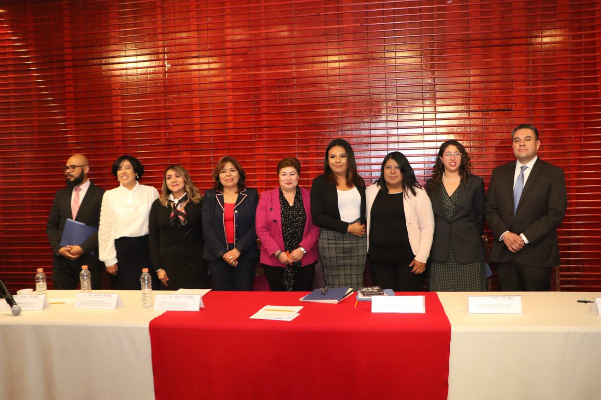 Sigue participando la UATx en el análisis de la Ley para la protección de las mujeres   