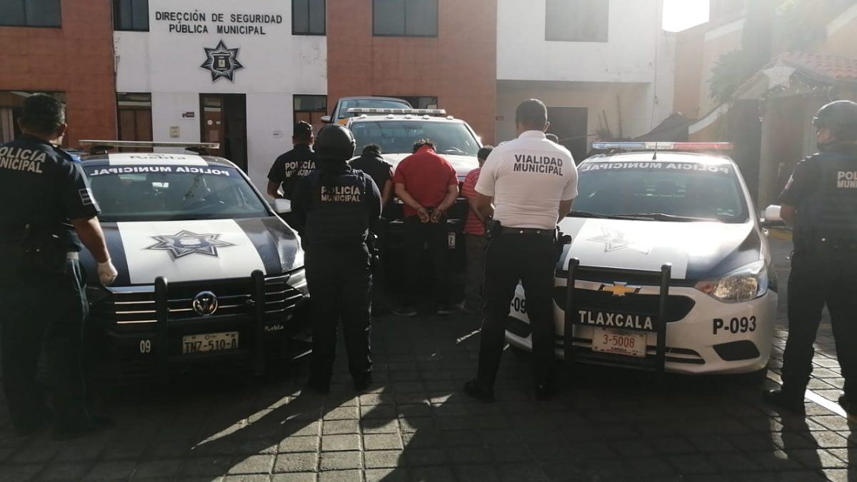 Recupera policía municipal de Tlaxcala vehículo robado en Puebla