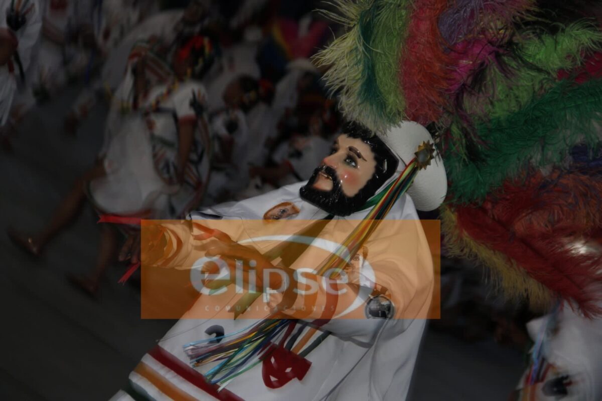 Este jueves de carnaval, en la cancha de “el Hoyo”, en el municipio de San Juan Totolac.