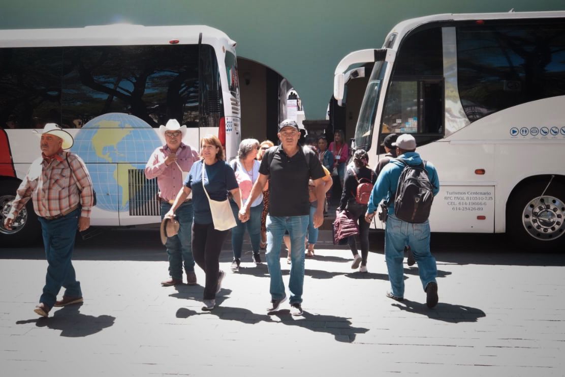 Provenientes del estado de Jalisco visitaron este día los atractivos de la capital