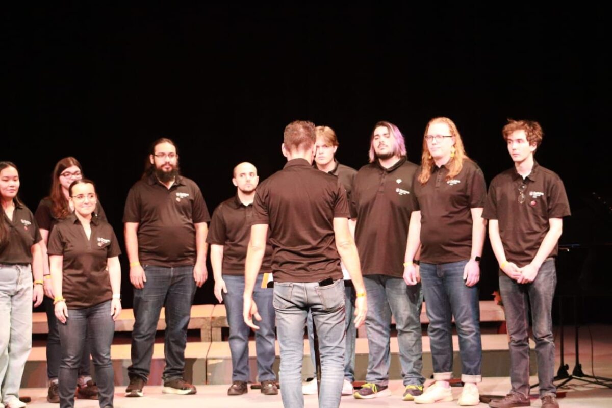 El coro de “Carleton University Choir”