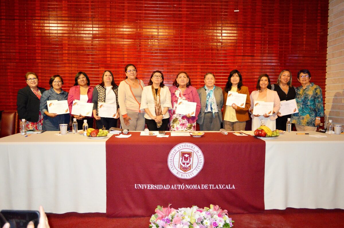 Realizó UATx foro de mujeres investigadoras pertenecientes al CONAHCYT