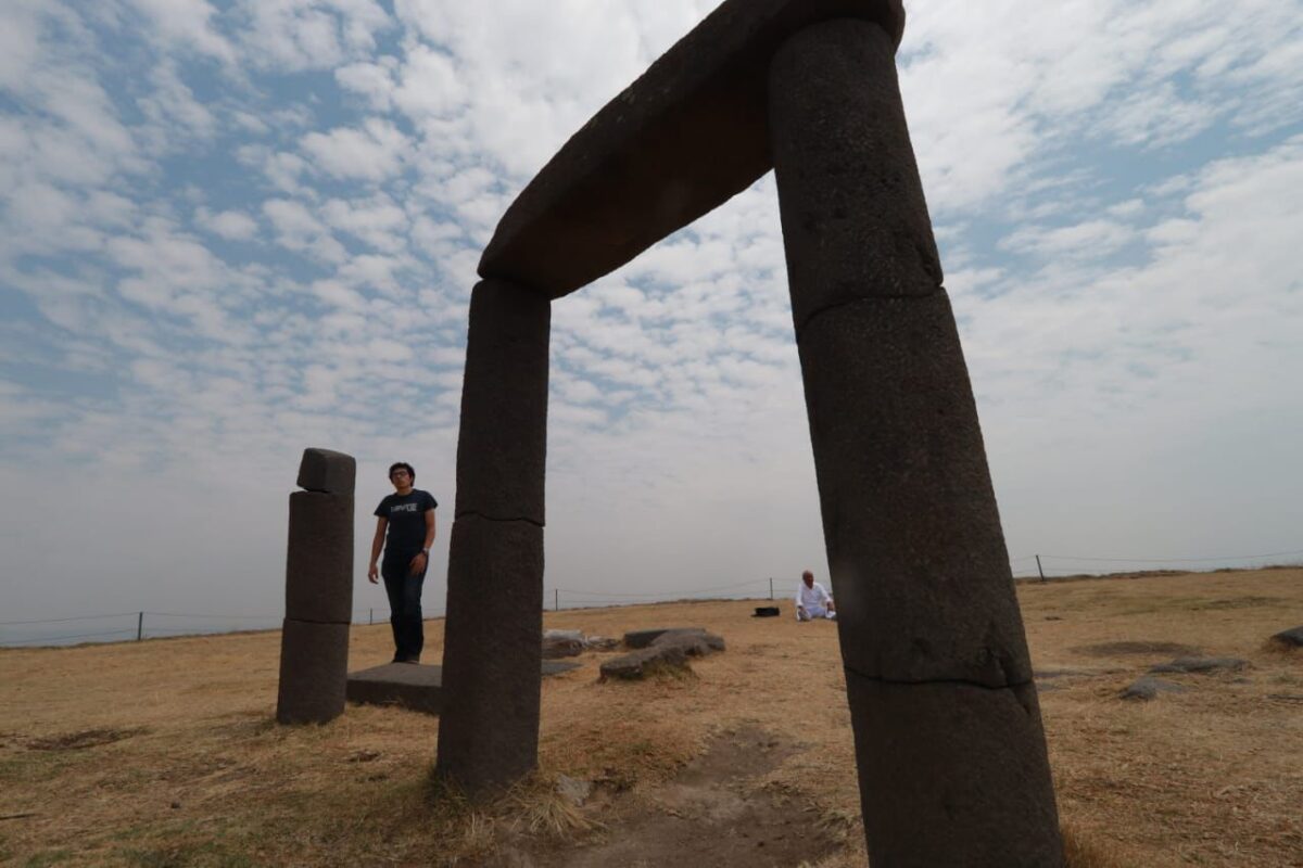 Turistas visitan esta tarde la zona arqueológica de Xochitecatl