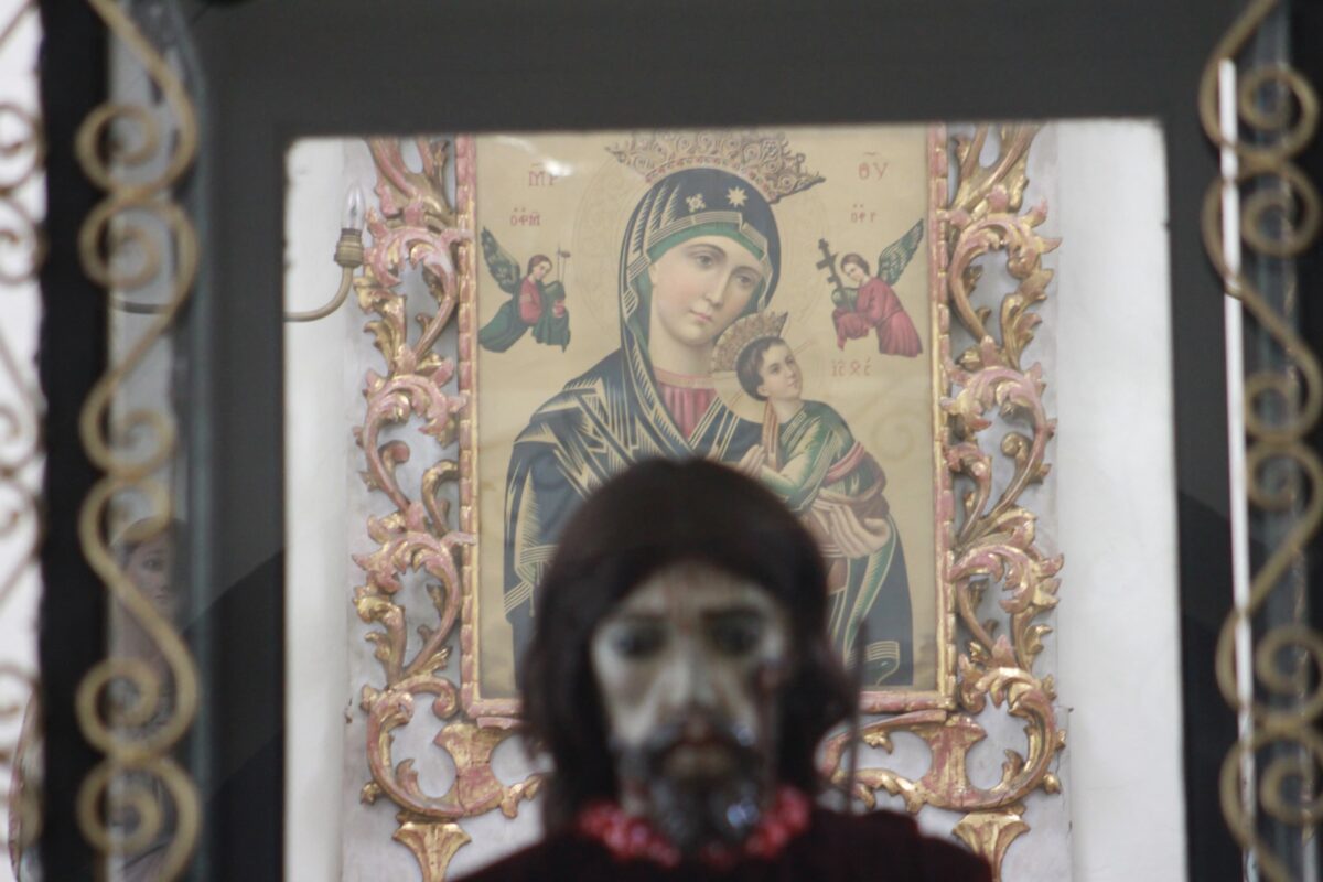 Imágenes religiosas dentro de la parroquia de San José