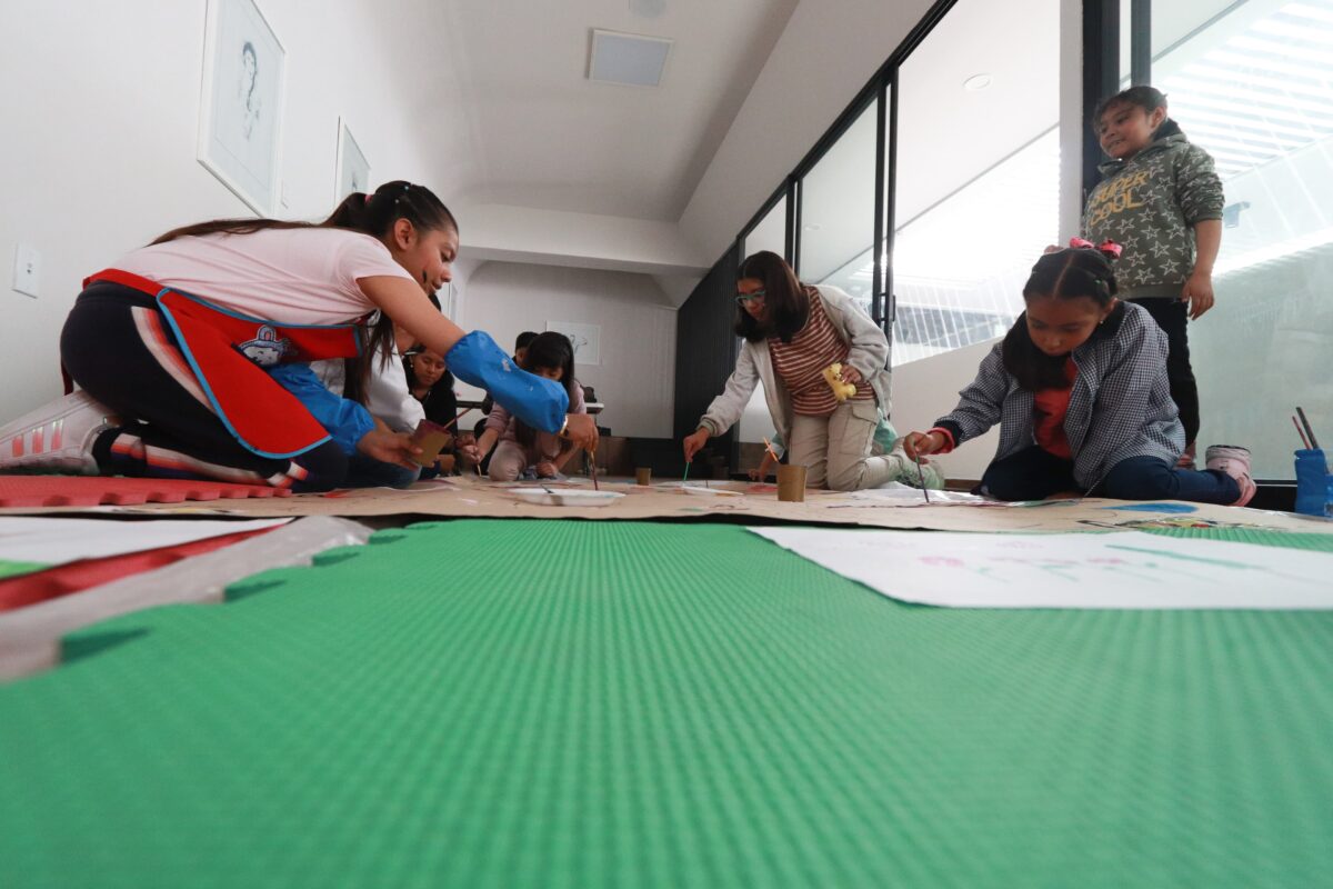 Niños asisten este día al curso de verano “Héroes del arte de Tlaxcala”