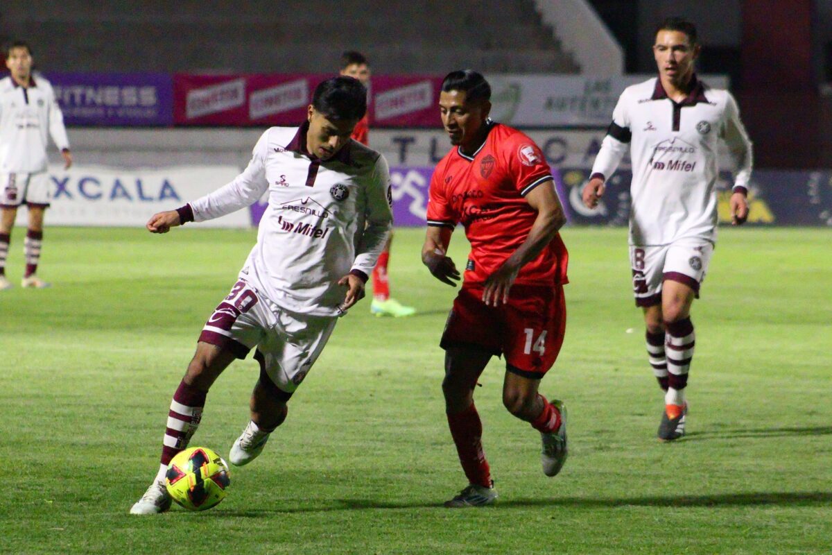 Empate a tres goles