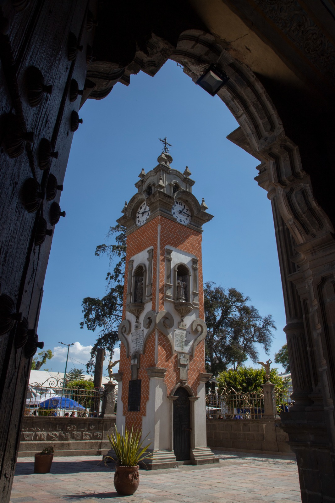 Aspectos de la parroquia de Ntra Sra Santa Ana