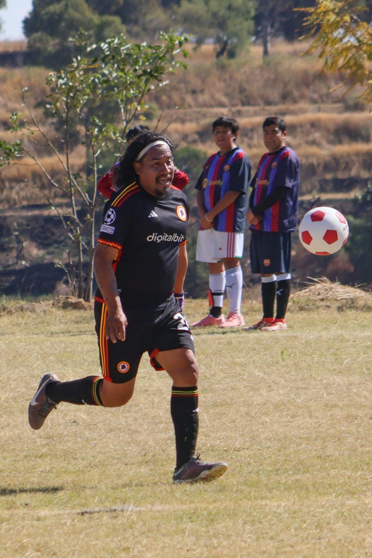 El equipo de fútbol, Halcones Aquiahuac, disputó está tarde un partido contra el equipo Popular F.C