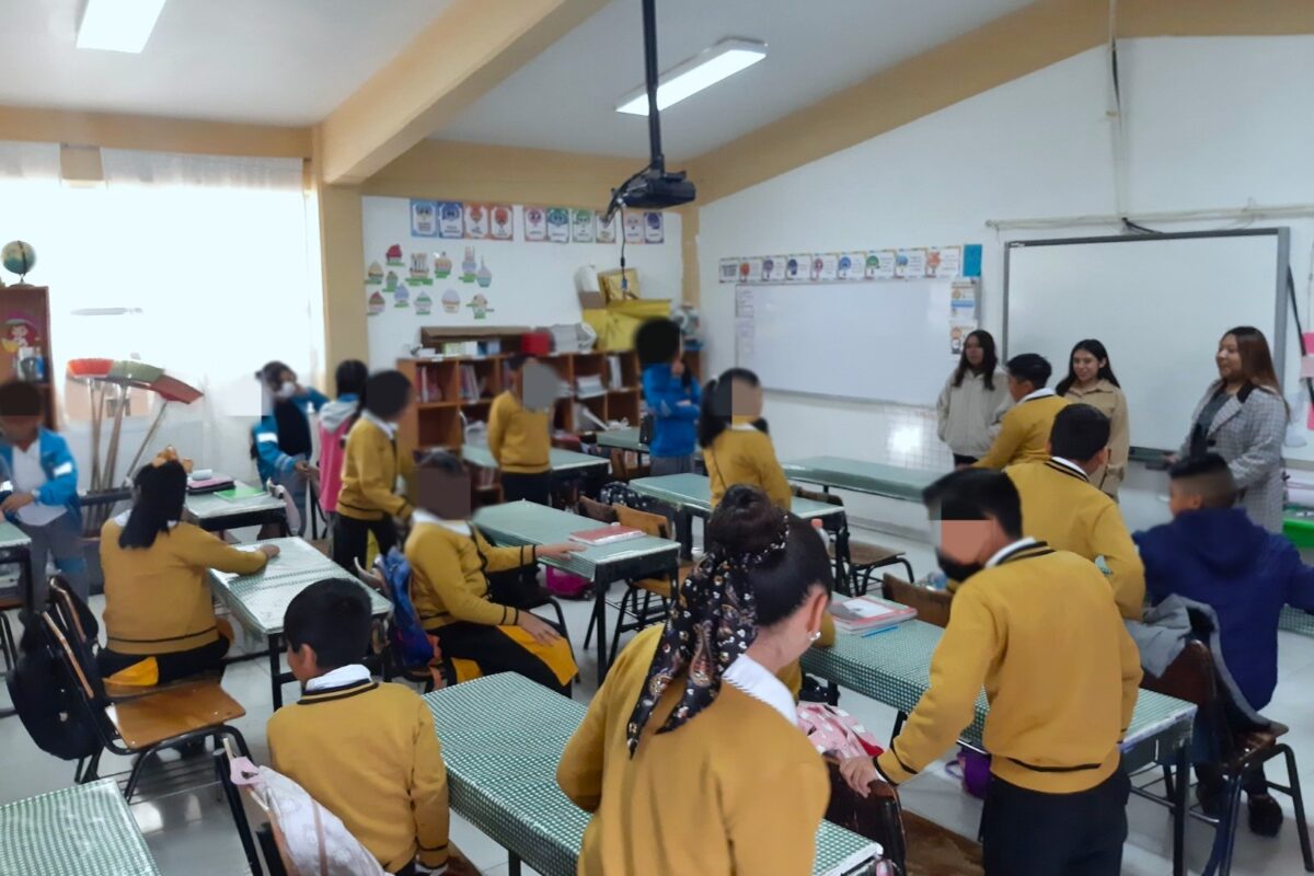 Estudiantes de Psicología de la UATx trabajan acciones  preventivas de bullying con alumnos de Mazatecochco   