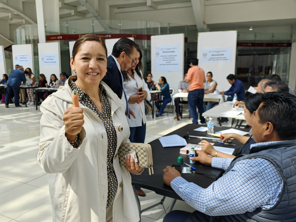 Afiliados al STUAT participan en la consulta de revisión del convenio contractual 2025-2026