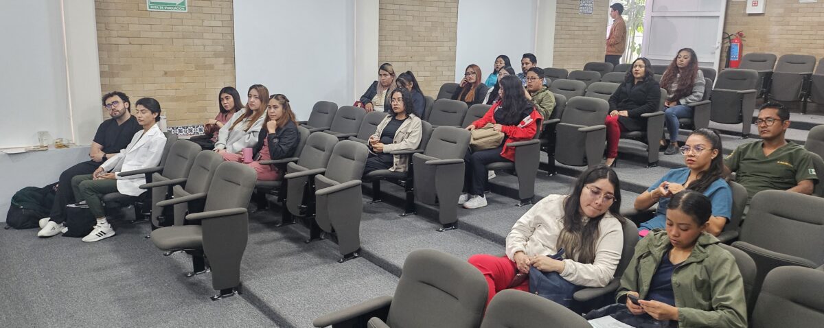 Ofrece Autorrealización UATx capacitación sobre obligaciones fiscales de personas físicas