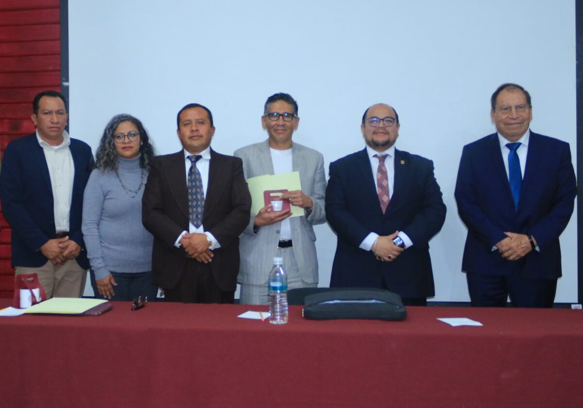 Celebra Ciencias de la Educación UATx   59 años formando generaciones de educadores