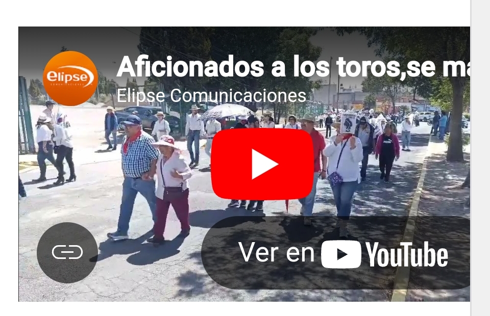 Aficionados a los toros, empresarios y ganaderos, se manifestaron está mañana por la principales calles de Apizaco