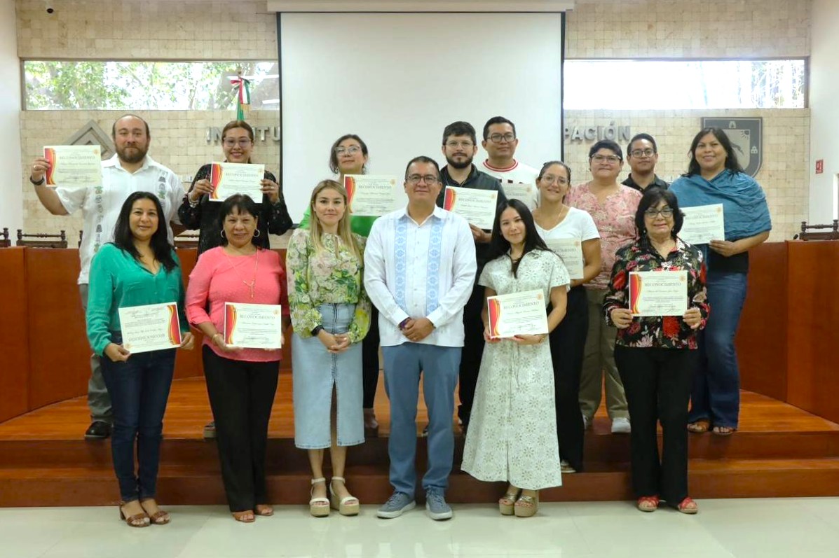 Impartió el CIJUREP-UATx curso de titulación en IEPAC de Yucatán