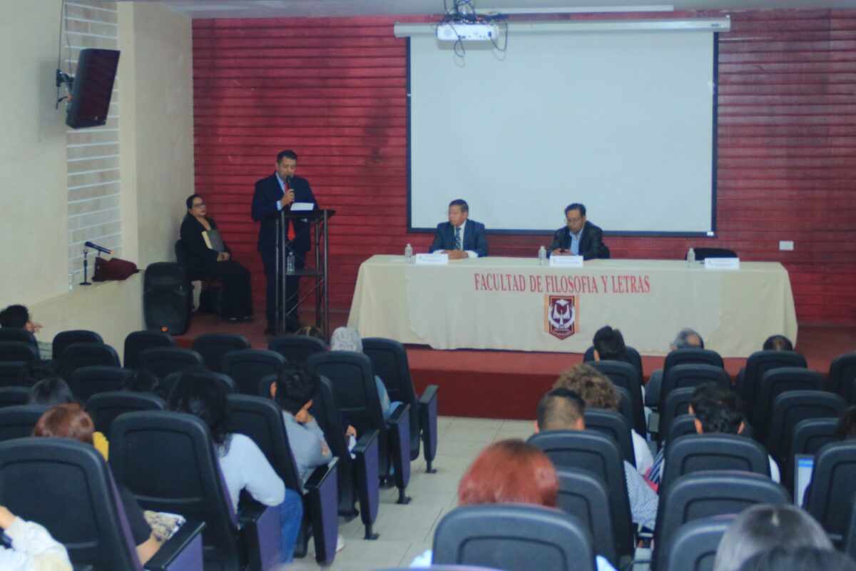 Inauguró la UATx su VIII Congreso Nacional de Lengua y Literatura     ü  Especialistas de México y Honduras propician el intercambio de saberes