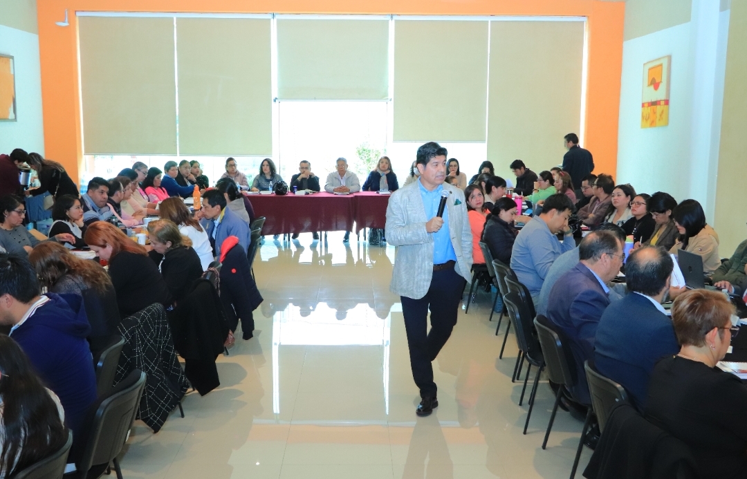 Capacita la UATx a sus auditores para procesos de evaluación de organizaciones educativas   