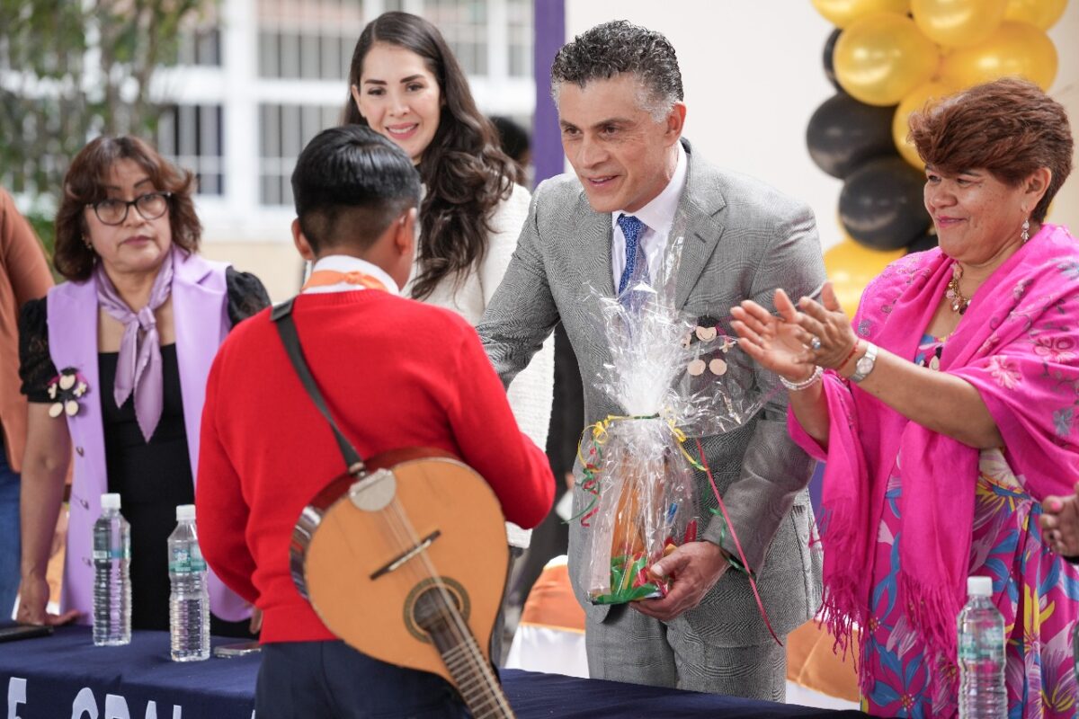USTEDES SON LA ESPERANZA VIVA DE TLAXCALA”: ALFONSO SÁNCHEZ GARCÍA A GRADUADOS DEL INTERNADO JOSÉ AMARILLAS
