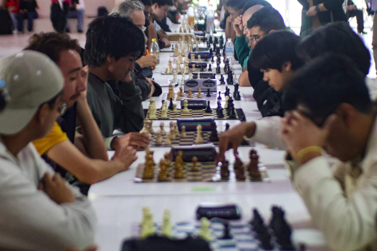 Ajedrecistas de puebla, Hidalgo y Tlaxcala se reunieron este domingo para el magno torneo de este deporte, donde más de 90 jugadores en edades de 5 hasta 50 años