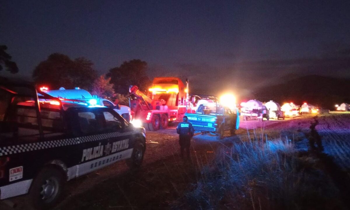 Desmantelan red de “huachigas” en Calpulalpan: Aseguran 11 pipas y detienen a nueve involucrados