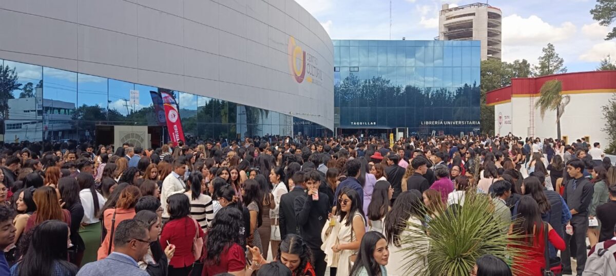 Comunidad  universitaria de la UATx participó en el Simulacro Nacional de Sismo 2025