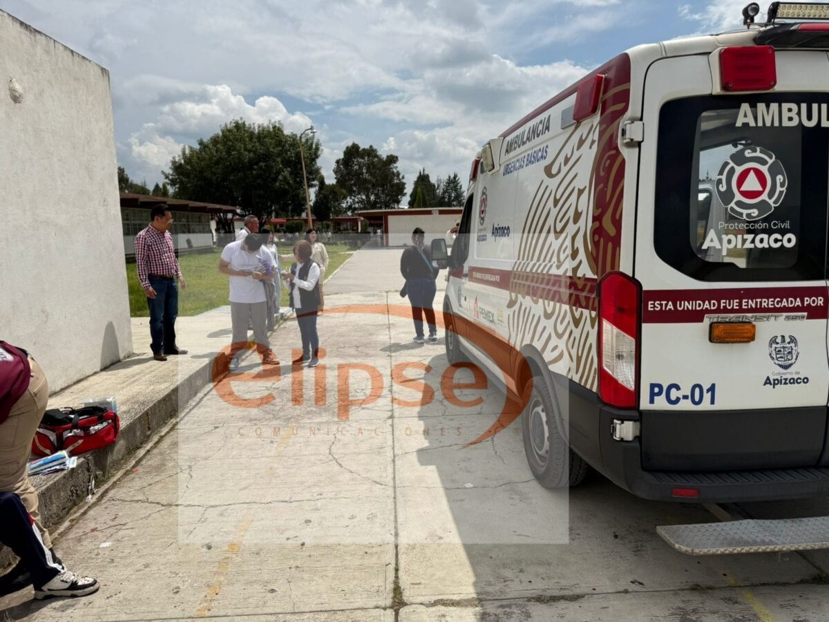 Alumna ataca a su exnovio con arma blanca en el COBAT 10 de Apizaco