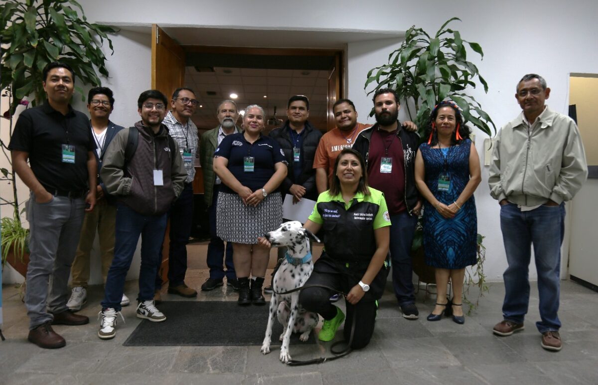 Con el proyecto “Análisis Inteligente del Comportamiento de los Perros de Búsqueda y Asistencia”, estudiantes del CTBC-UATx ganan concurso internacional de  Intel®