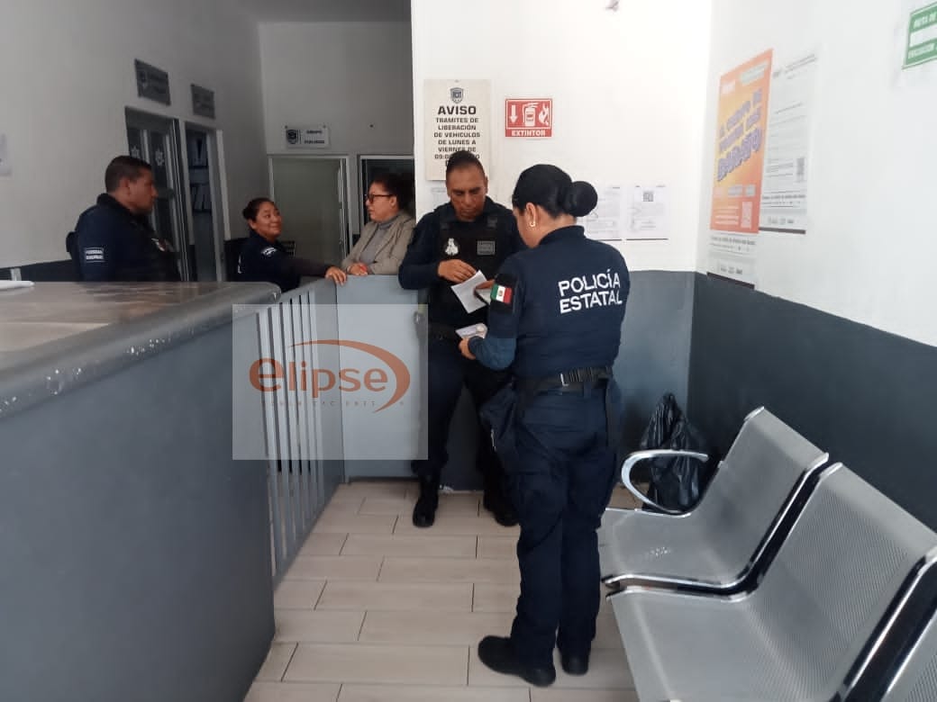 Pobladores de Chiautempan golpean y tetienen a promotores antidrogas al confundirlos con delincuentes