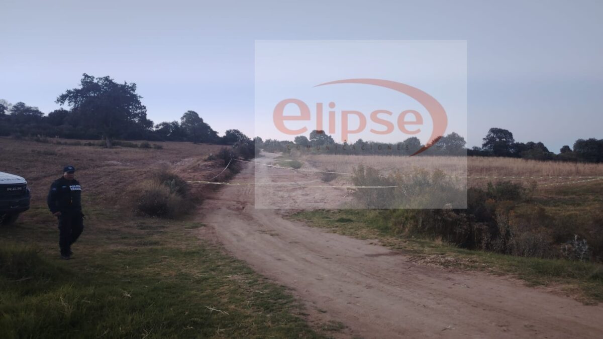 Cuerpo decapitado permanece horas tirado en la triple frontera (Tlaxcala-Hidalgo-Edomex) por disputa de Fiscalías