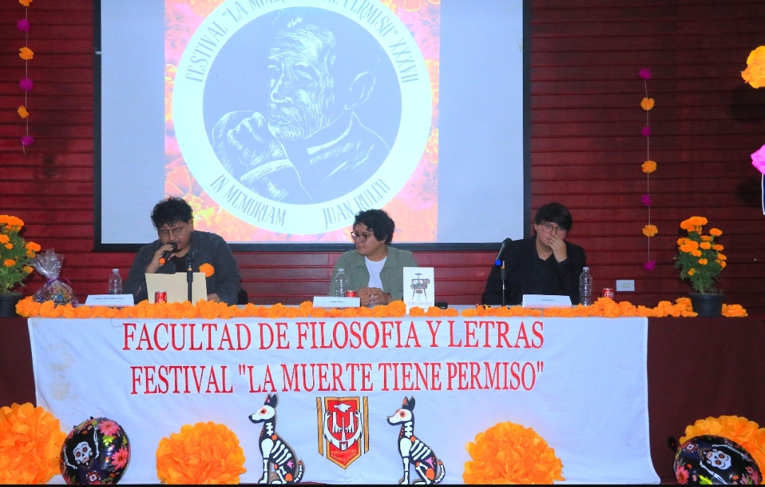 Presentaron su obra los escritores David Olivares y Enrique Chávez y reciben premiación ganadores del concurso de calaveritas literarias