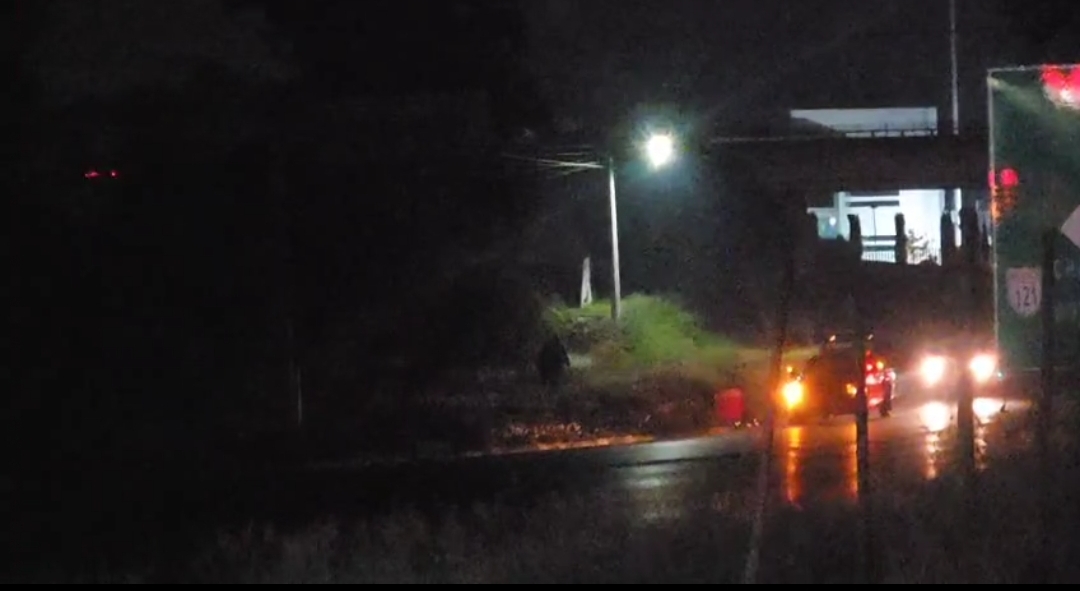 Detenido en Zacatelco por herir con arma de fuego se fuga esposado a las puertas de la Fiscalía en Tlaxcala