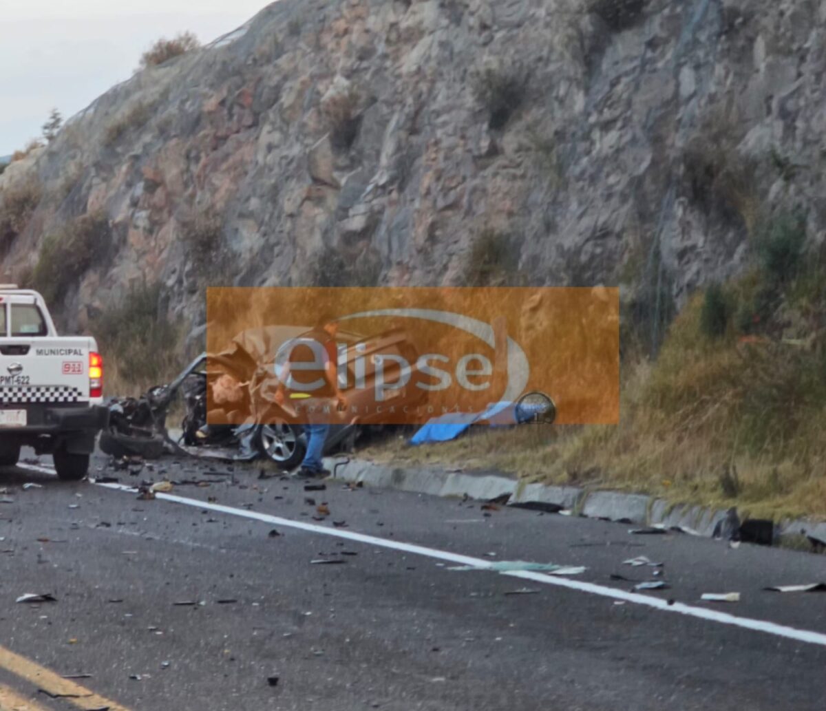 Choque fatal en la Tlaxco-El Tejocotal: Un muerto y derrame de sustancias tras colisión