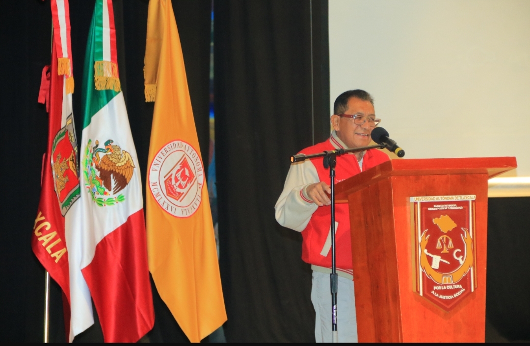 Rector de la UATx encabeza bienvenida a estudiantes de nuevo ingreso a la UATx