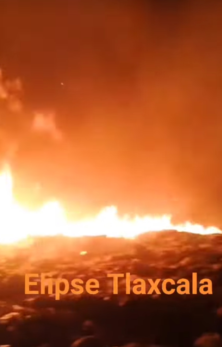 Se registra incendio en el relleno sanitario que se ubica entre Nanacamilpa y Calpulalpan .