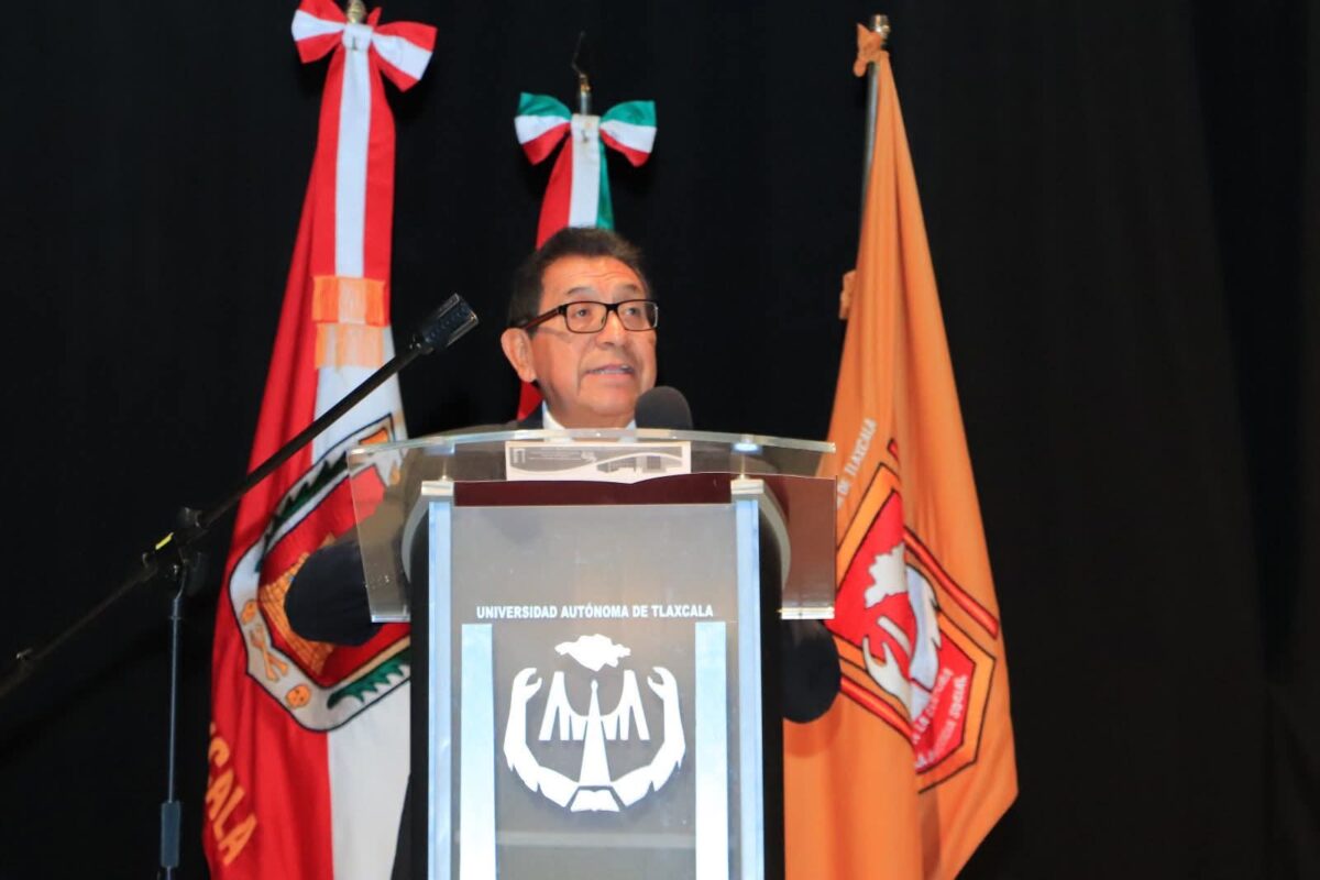 Ofrece la UATx 50 licenciaturas para el próximo semestre