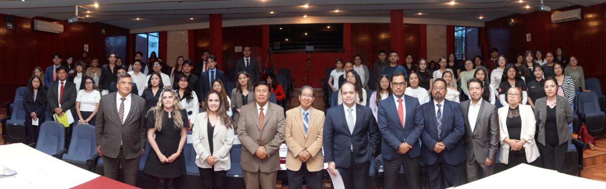 Presentaron en la UATx el libro Universidades públicas y autónomas:   Límites y alcances de la autonomía universitaria