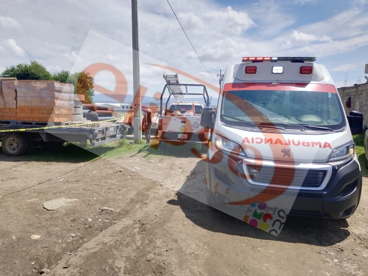 Muere trabajador sepultado por montículo de tierra en Huamantla