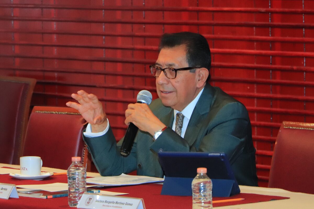 La UATx tiene un potencial relevante para la investigación: Rector