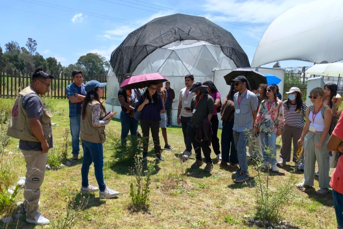 Estudiantes de la Maestría Internacional GLOBE  visitaron el Jardín Etnobiológico de la UATx
