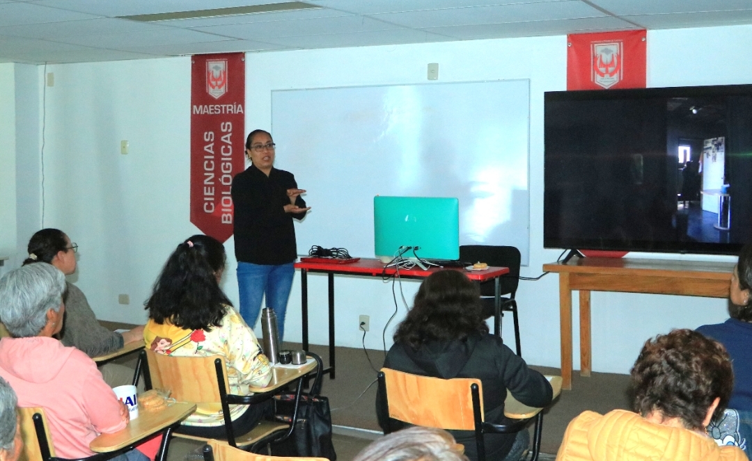 Aborda círculo de lectura de la UAIM-UATx trayectorias  de mujeres que trascienden por su historia de vida