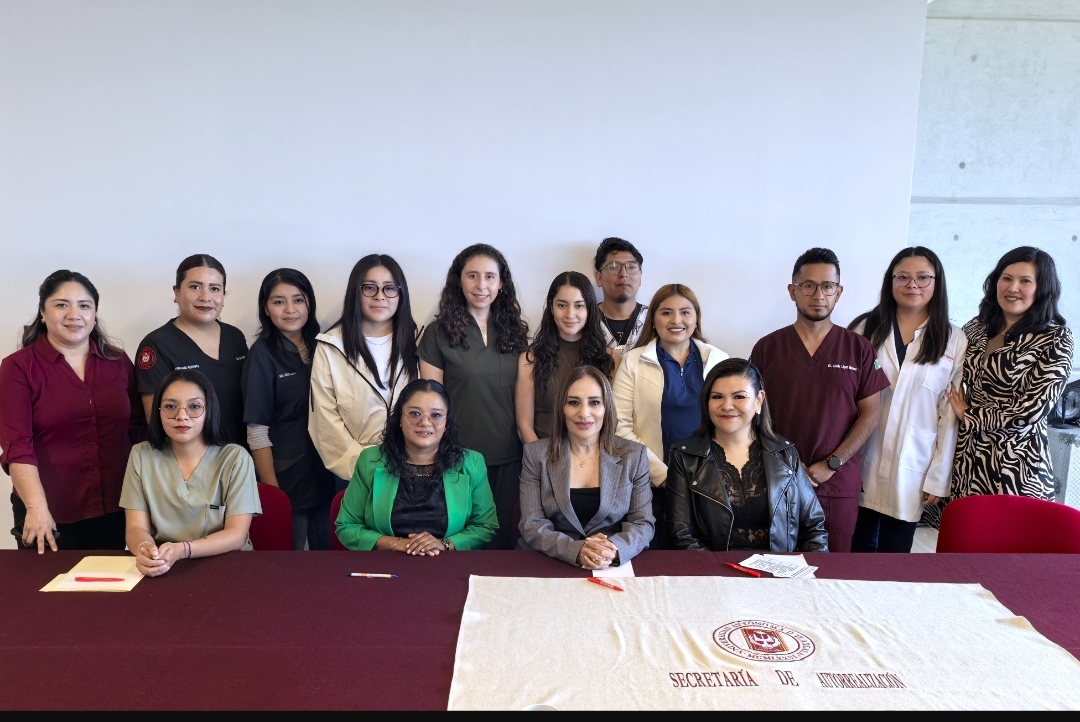 La UATx brinda capacitación a responsables de Casas de Autorrealización