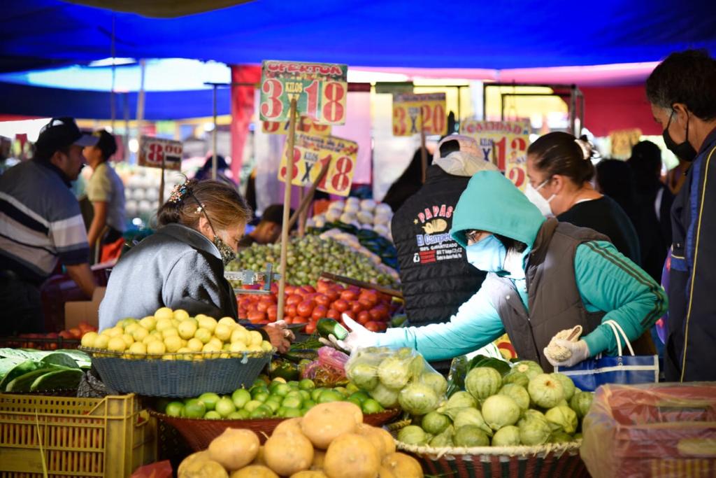 Pide Ayuntamiento a vendedores del tianguis sabatino  acatar medidas de protección 