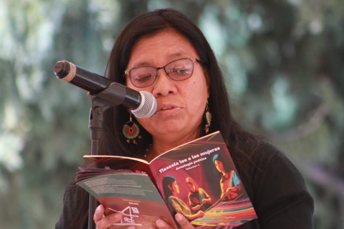 Lectura colectiva llevada a cabo en la casa de la cultura de Chiautempan