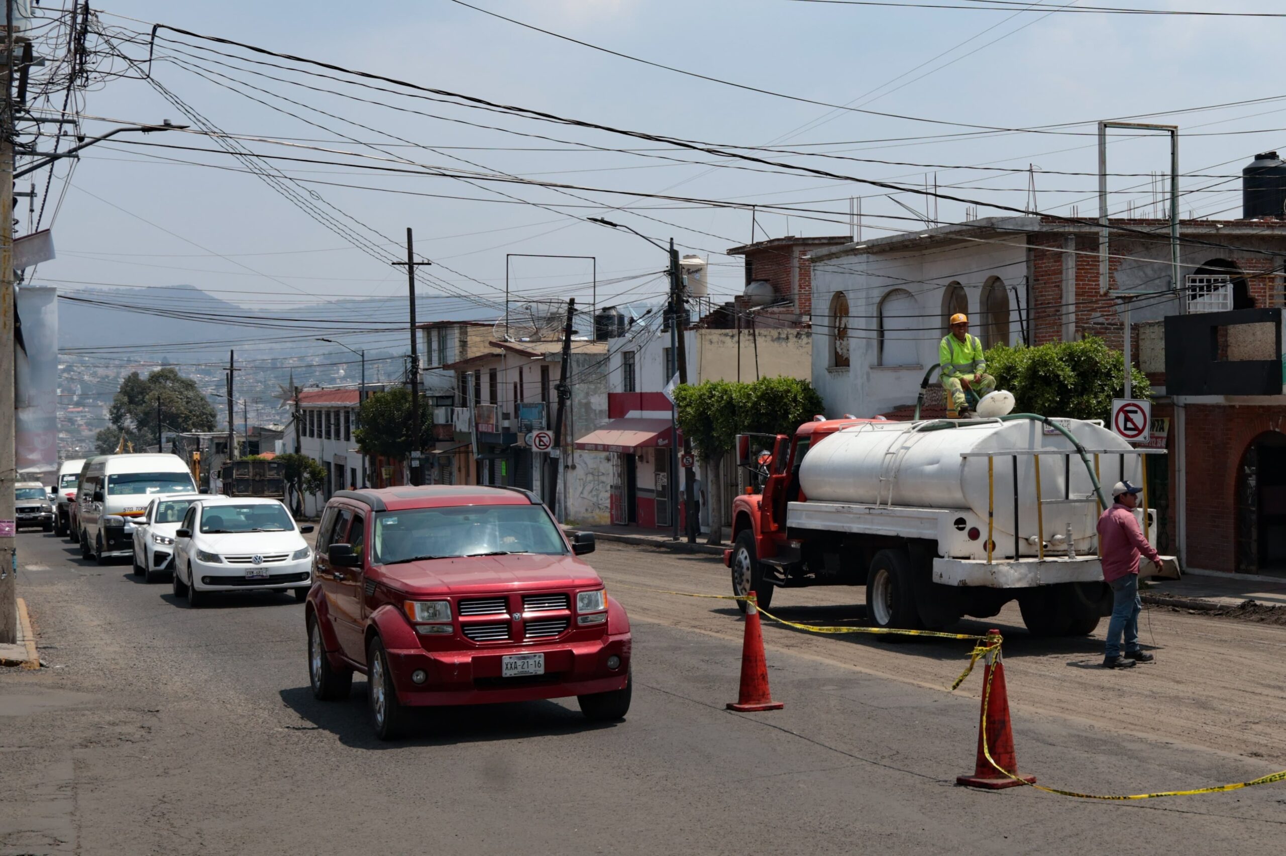 Debido a los trabajos de reencarpertamiento por parte de la Secretaria de  Infraestructura, en la avenida Independencia | Elipse Tlaxcala