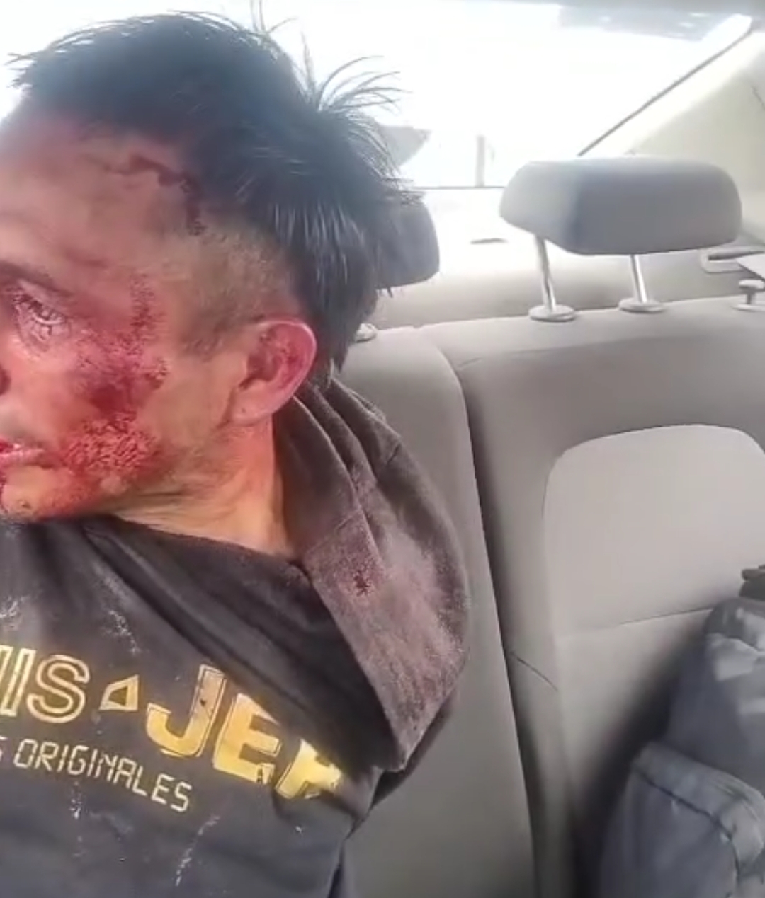 Justicia por propia mano: vecinos de Acuitlapilco tunden a presunto asaltante de combi y de taller mecánico