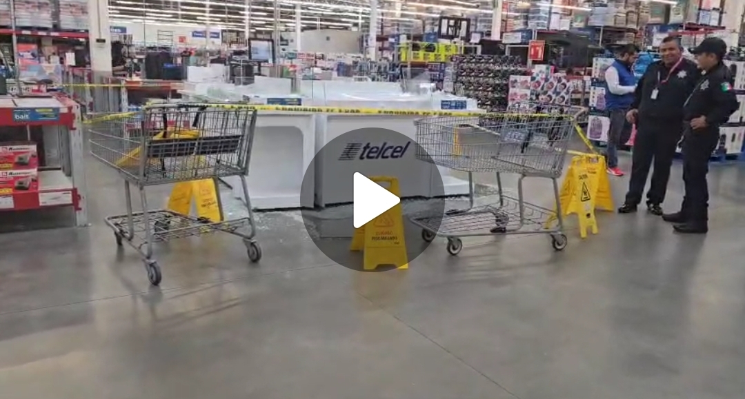Violento asalto a Sam’s en Gran Patio Apetatitlán: Ladrones armados roban ceulares y escapan en moto