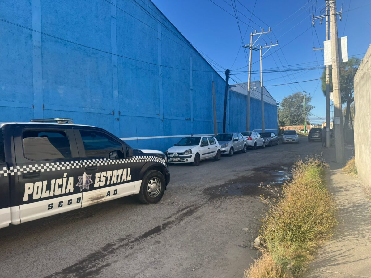 Asalto violento en empresa; recuperan dos unidades tras robo a fábrica de plásticos en Apetatitlán