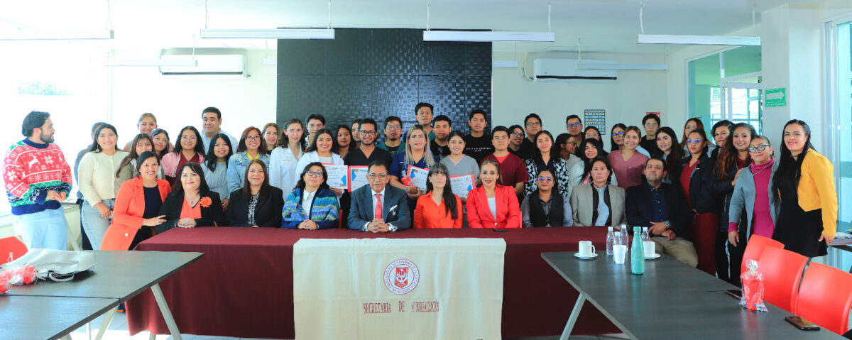 Rector de la UATx reconoce la importante labor de  Casas de Autorrealización por su vínculo con la sociedad